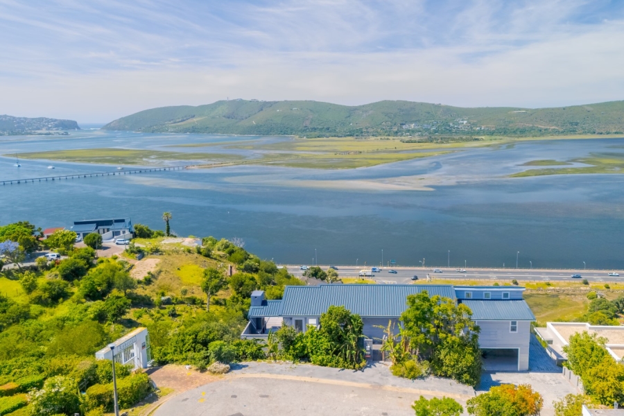 5 Bedroom Property for Sale in Paradise Western Cape